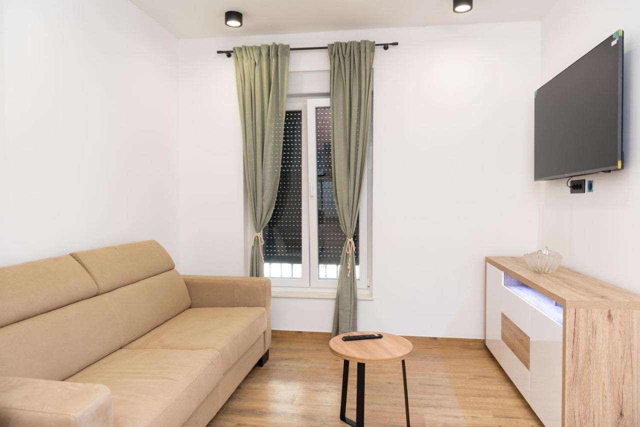 Modern With Swimming Pool Kaštela